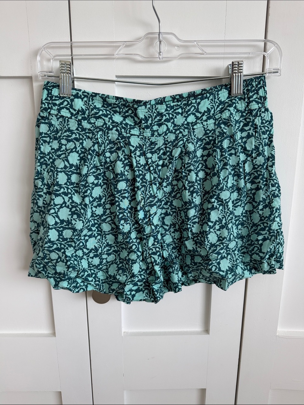 Vineyard Vines Teal and Navy Floral High Waist Shorts